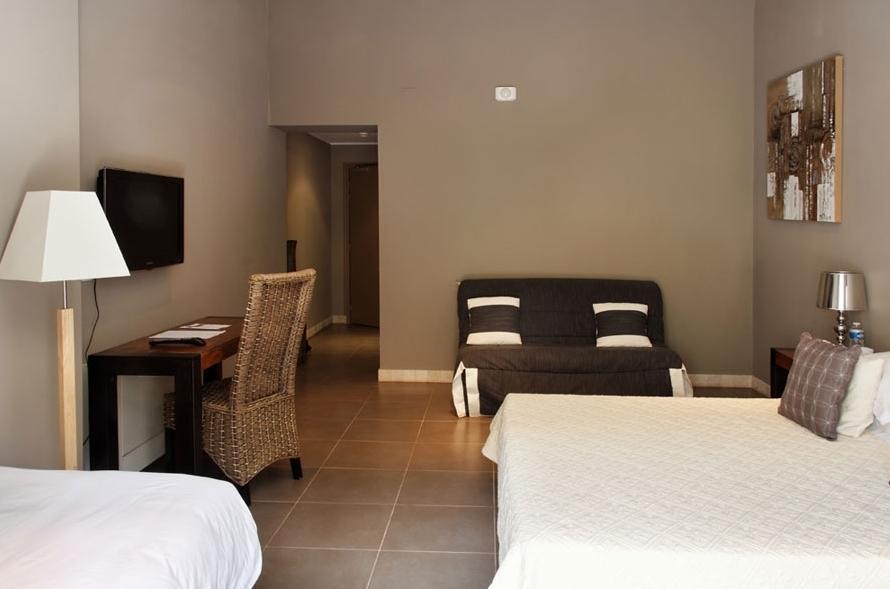L'Hotellerie Kouros Cuers Bilik gambar