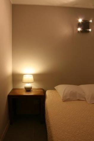 L'Hotellerie Kouros Cuers Bilik gambar
